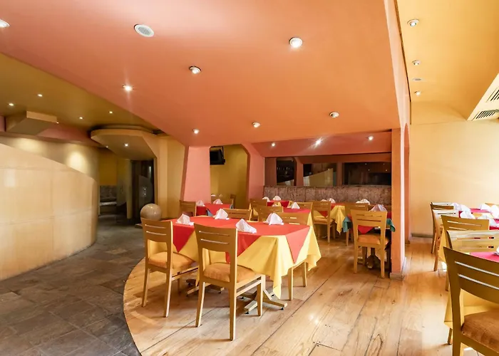 Capital O Andrade, 4*