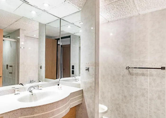 Capital O Andrade, Hotel 4*