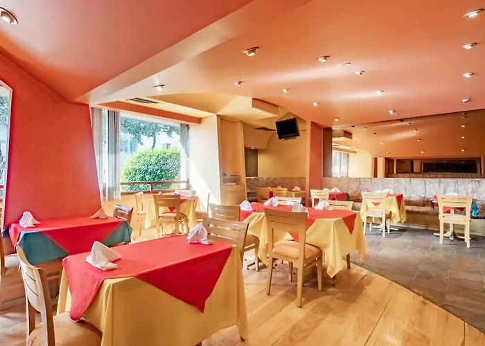 Capital O Andrade, 4*