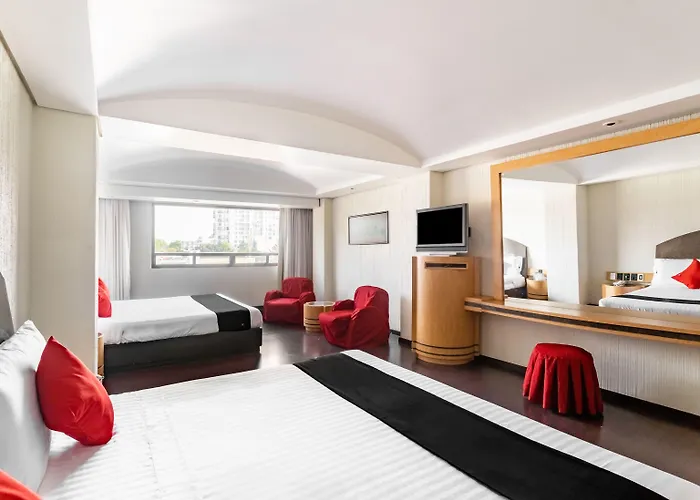 Hotel Capital O Andrade, 4*