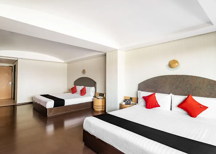 Hotel Capital O Andrade, 4*