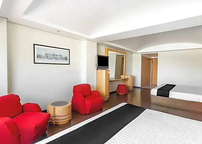 Hotel Capital O Andrade, 4*